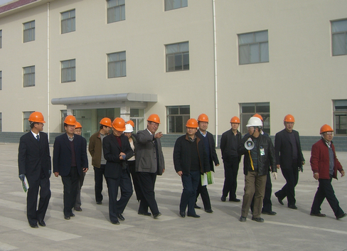 國(guó)家農(nóng)業(yè)部、財(cái)政部以及甘肅省農(nóng)業(yè)廳、財(cái)政廳等領(lǐng)導(dǎo)到公司考察調(diào)研