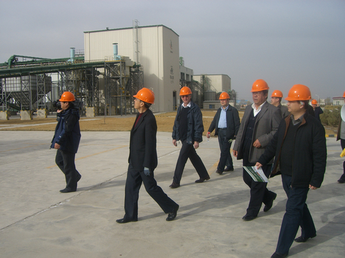 國(guó)家農(nóng)業(yè)部、財(cái)政部以及甘肅省農(nóng)業(yè)廳、財(cái)政廳等領(lǐng)導(dǎo)到公司考察調(diào)研