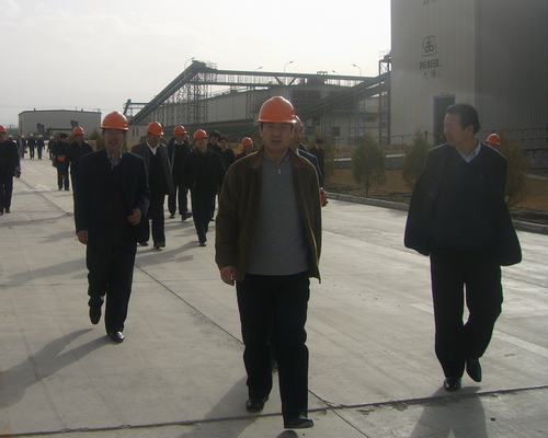 國(guó)家農(nóng)業(yè)部、財(cái)政部以及甘肅省農(nóng)業(yè)廳、財(cái)政廳等領(lǐng)導(dǎo)到公司考察調(diào)研